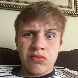 Meet your Posher, Zach